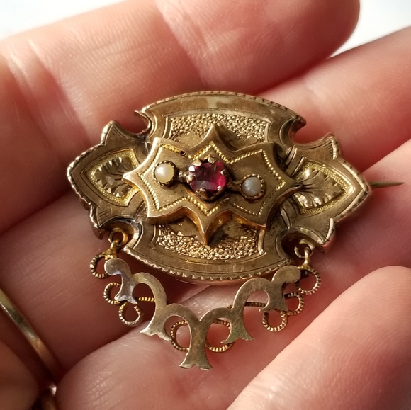 Antique 14k gold brooch solid 1800s Victorian pin yellow engraved - Picture 2 of 12